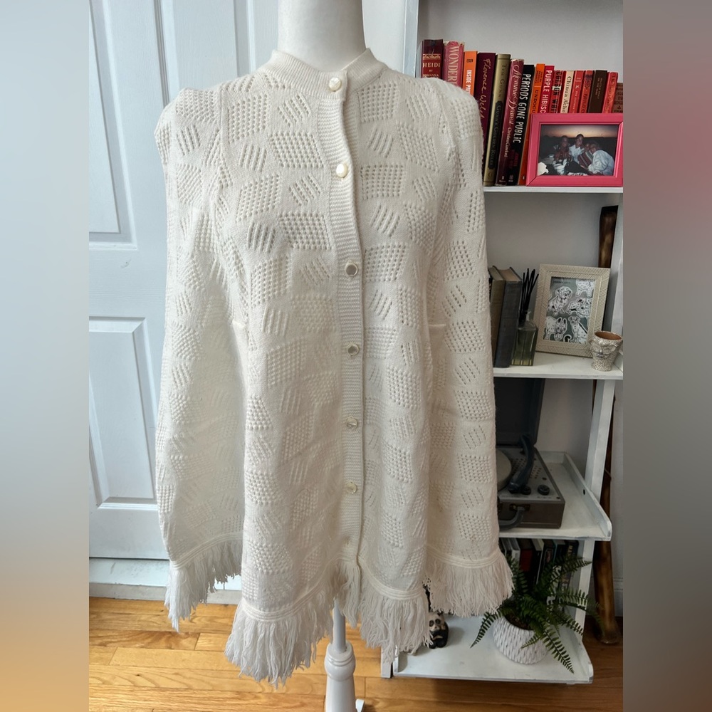 Vintage 60s Pointelle Fringe Trim Cape